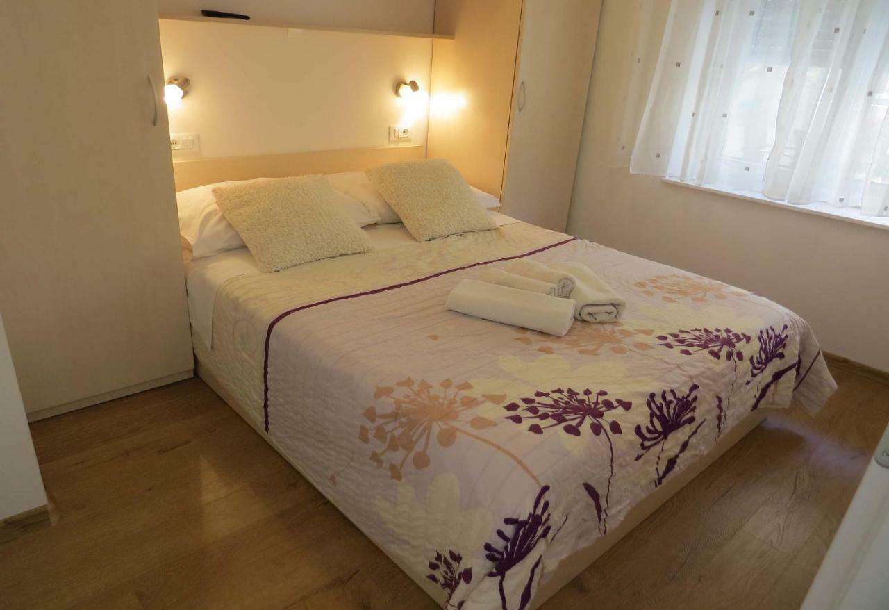 Apartman Jakir Baska Voda Ngoại thất bức ảnh